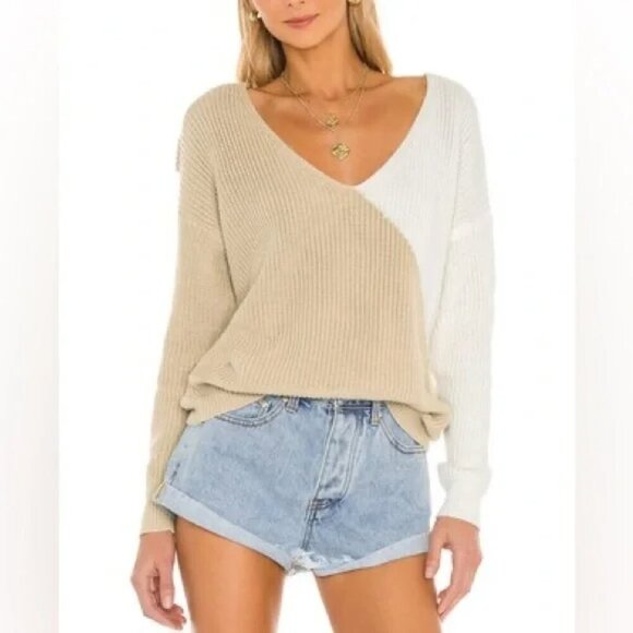 Superdown Womens Trish Knot Sweater in Beige & White size small Knit Cozy - Picture 1 of 11